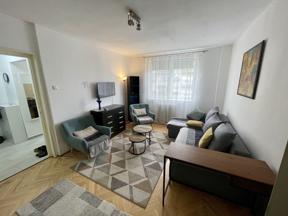Inchiriez apartament 2 camere, cart Gheorgheni, Bizusa