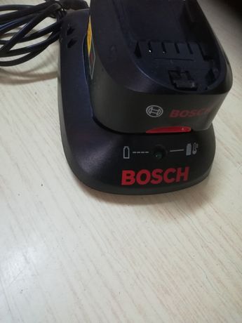 Incarcator Bosch cu baterie