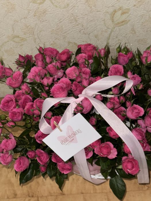 Розы кустовые свежие