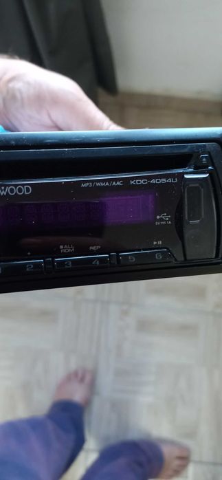Când radio-casetofon auto Kenwood,nou
