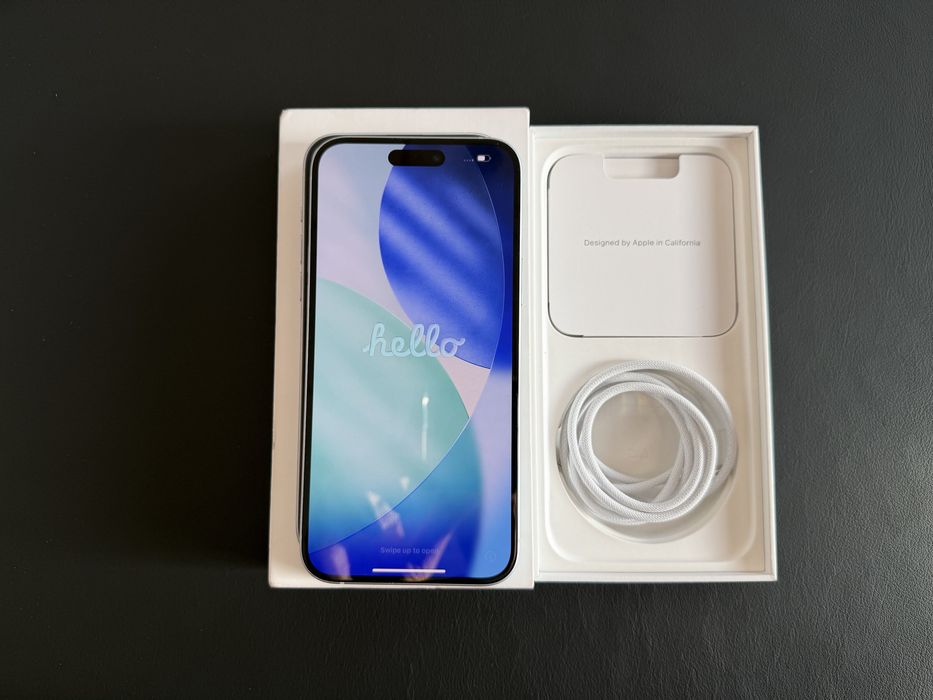 Продавам iphone 15 plus
