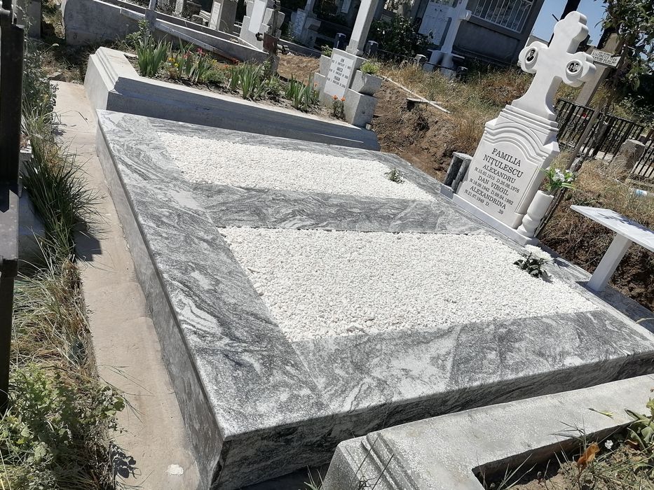 Realizez si montez marmura si granit