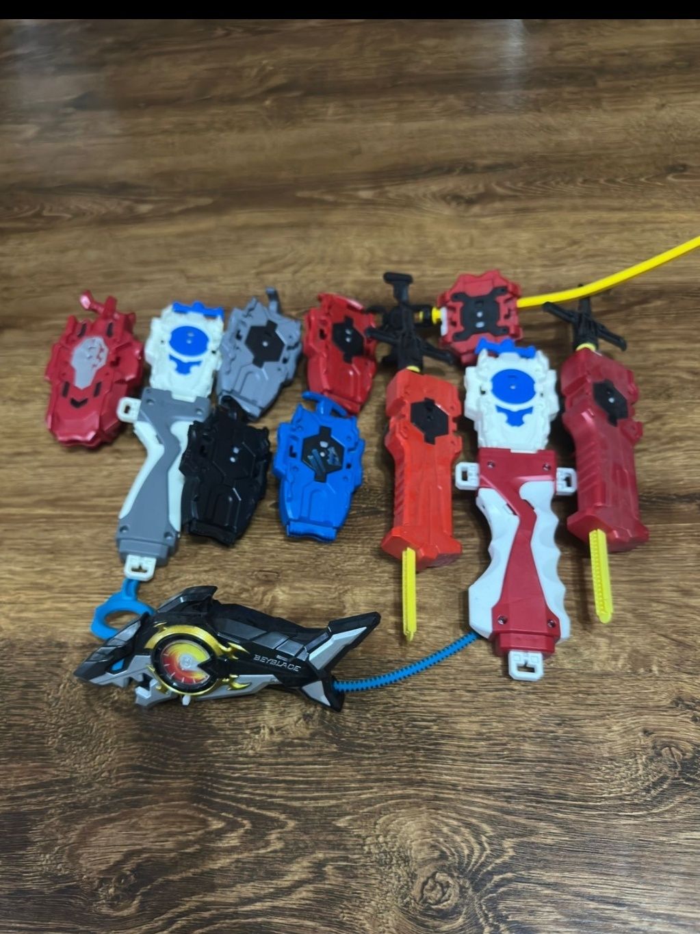 Beyblade волчки,разных сезонов, запускали и арена