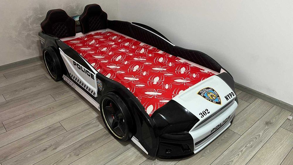 Mobila dormitor copil cu pat masina