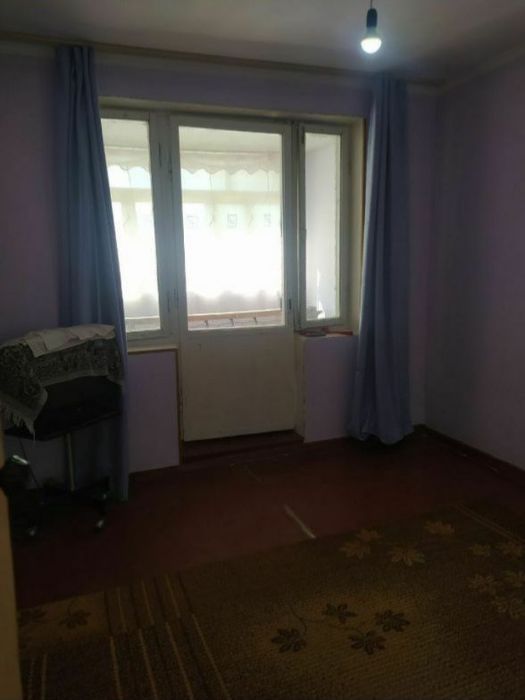 Арендага 3 хона 4 этаж Микрорайонда жойлашган.Агентство