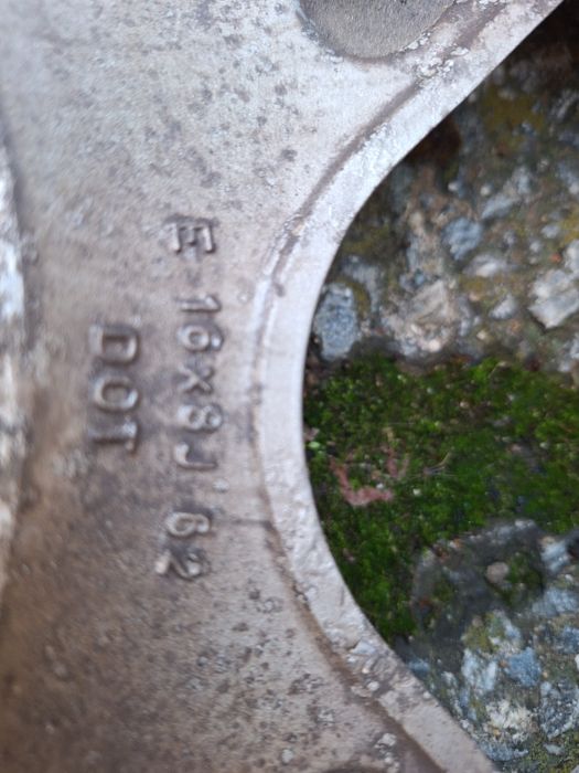 Гуми с джанти за Мерцедес МЛ