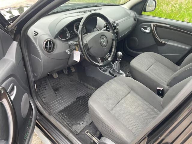 Dacia Duster 4x4 1.6bezina 2011 Ac jante carlig Import Germania