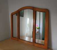 Oglinda cu cadru din lemn masiv