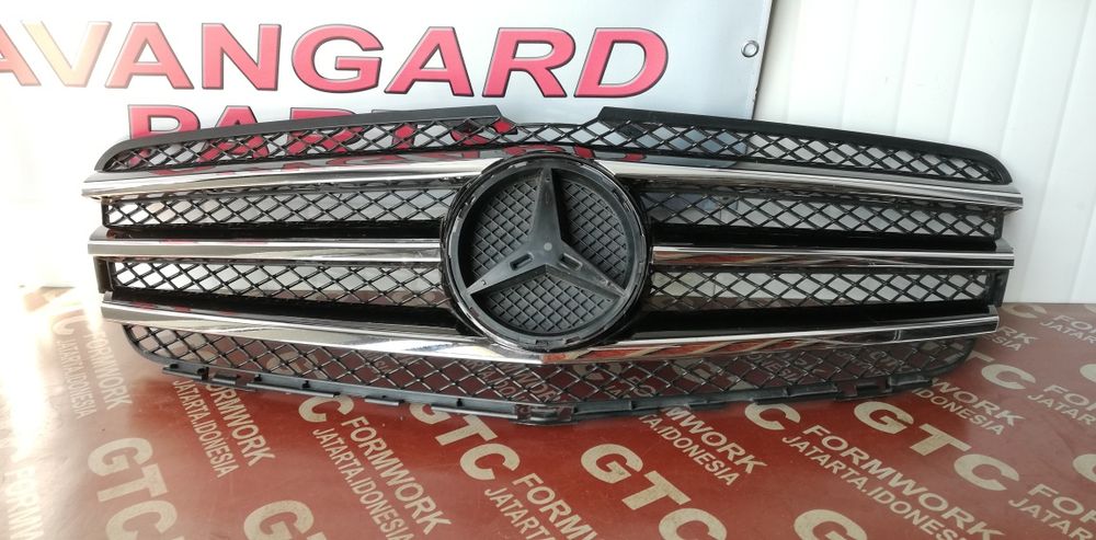 решетка Mercedes R251 2011-
