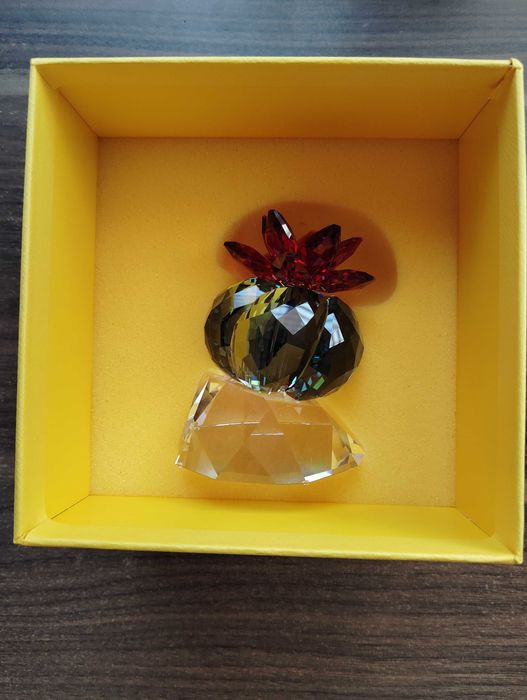 Кристални цветя кактус бордо - SWAROVSKI