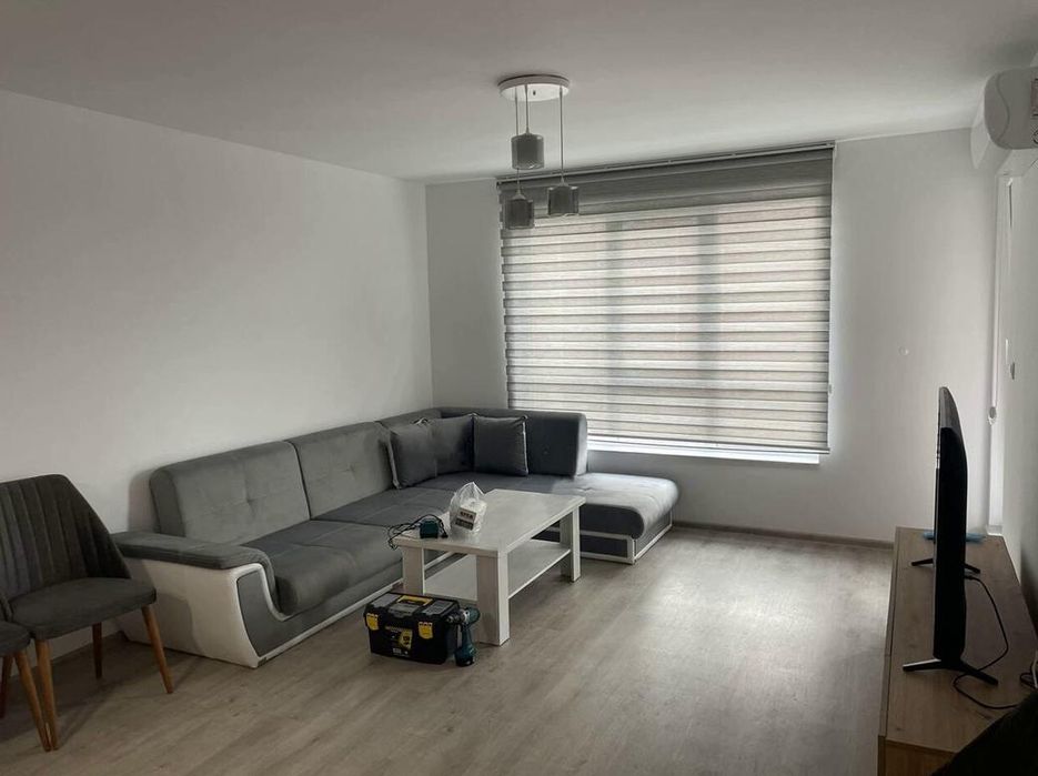 Дава се под наем Двустаен апартамент в Пловдив, Южен - 57 кв.м за 425 € - Снимка #1