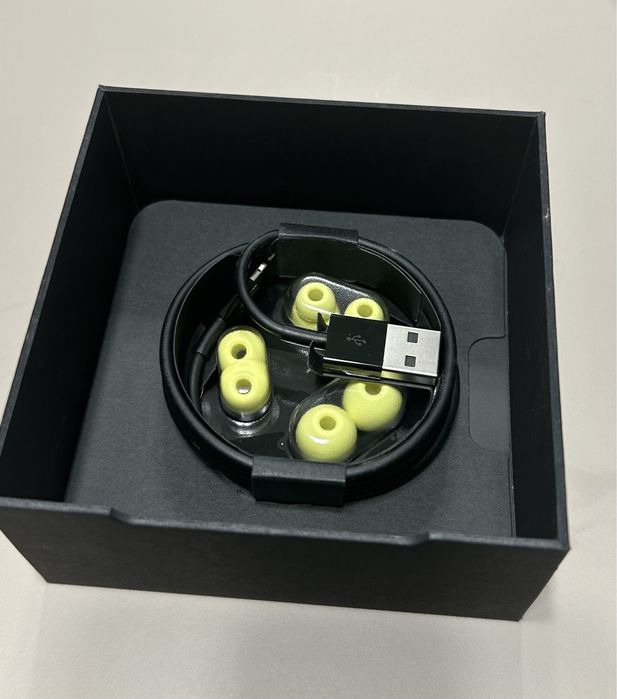 Powerbeats pro жълт цвят
