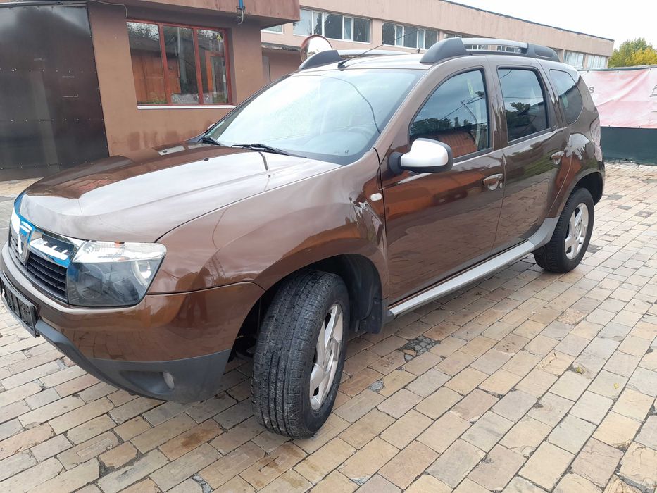 Duster Laureat 1.6 16 valve- 6 Trepte- 4x4