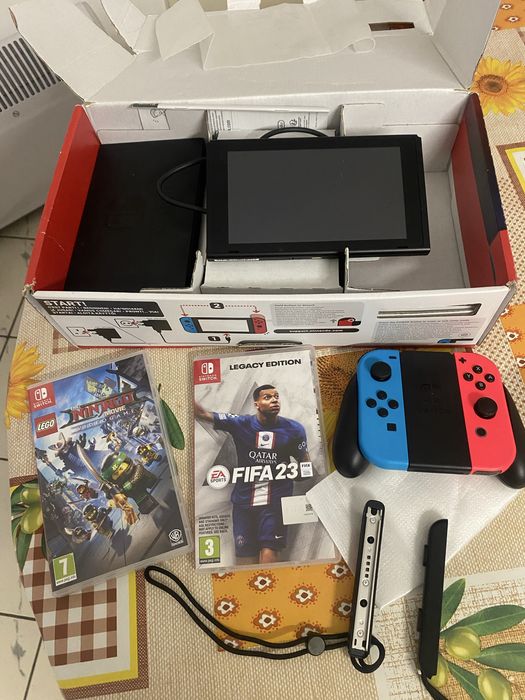 Nintendo Switch - Нинтендо Суич като нов!!!