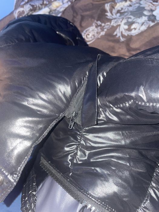 geaca moncler maya neagra