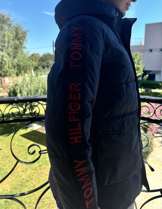 Тъмносиньо яке за момче Tommy Hilfiger