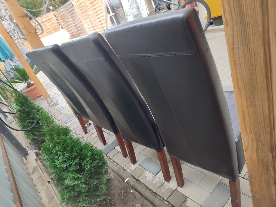 Scaune comode lemn masiv