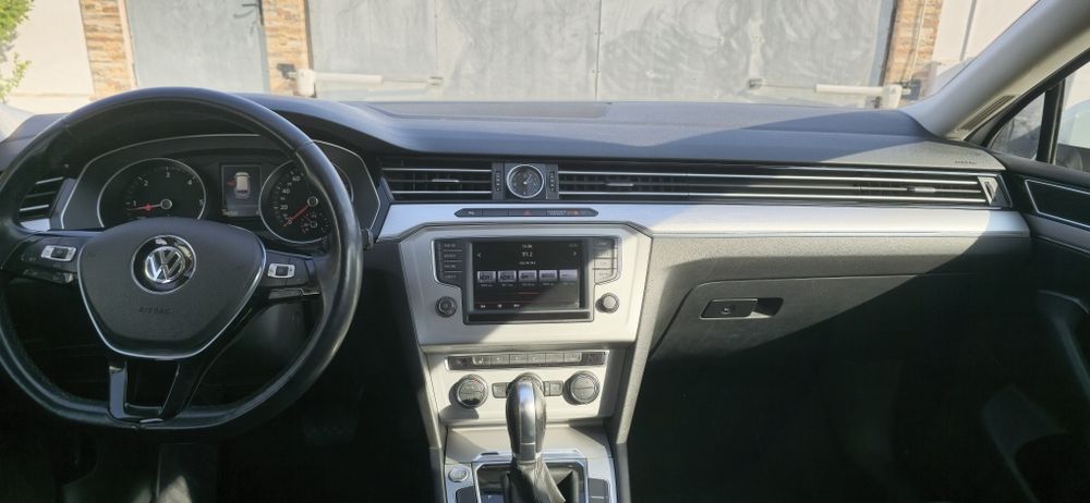 Vw Passat B8 2.0 diesel 150cp DSG Matrix Distronic 2015/06 186.000 km