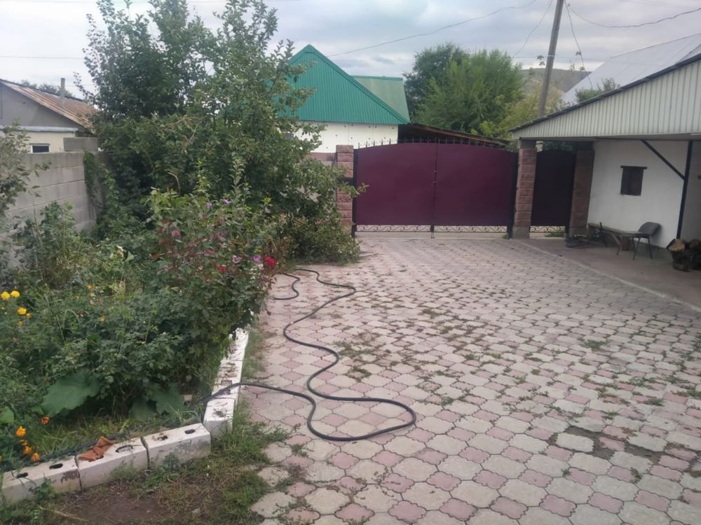 Продается дом 160 квм, срочно, торг уместен