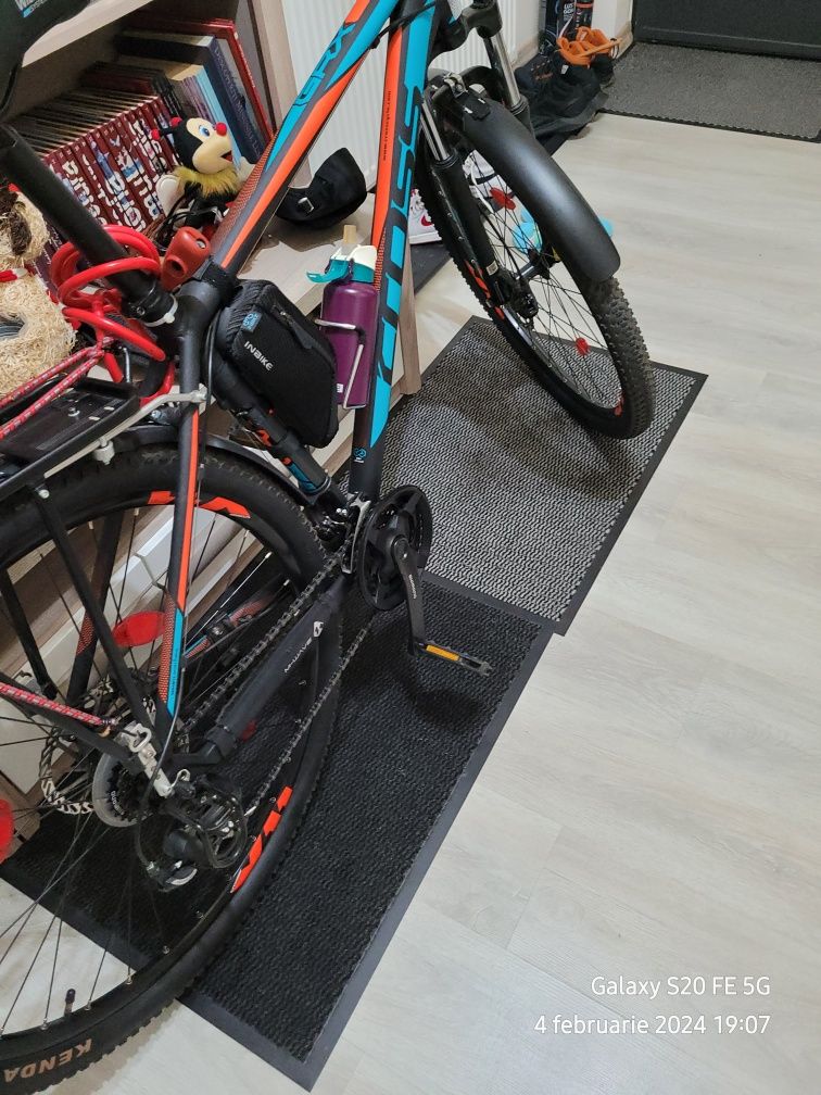 Bicicleta mtb Cross.