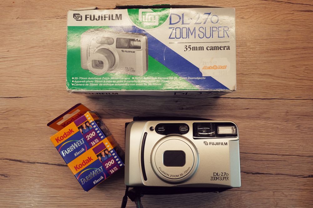 Aparat foto Olympus Mju V 5 All weather film Metalic point & shot 35mm