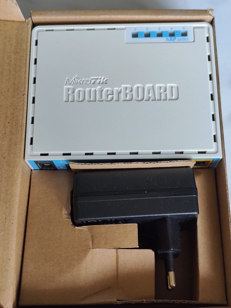 Роутер Mikrotik новый