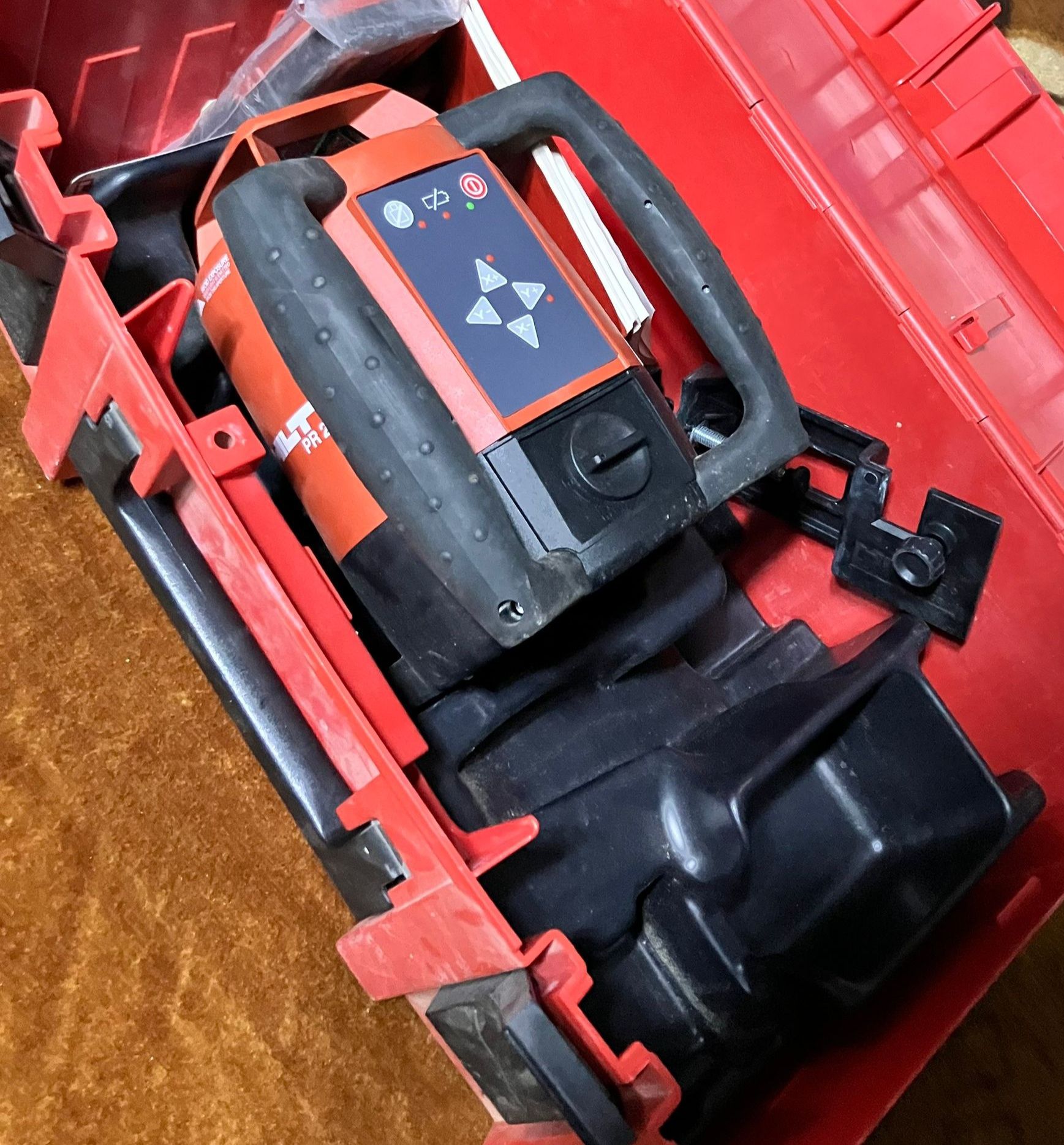 Nivela Laser HILTI PR20