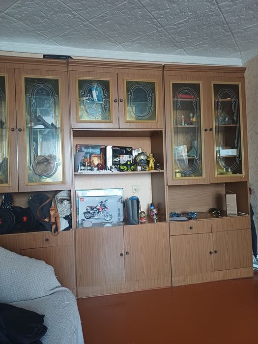 Продам стенку б/у