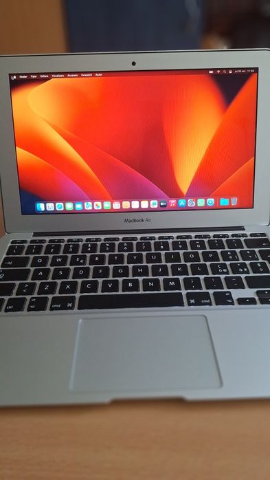 MacBook Air A1465 Early 2015