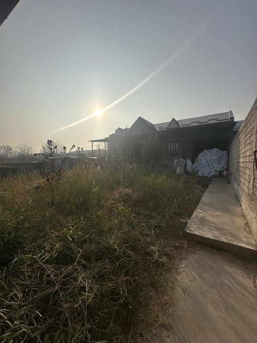 Срочно Участка Сотилади Келишамиза Олтин Тепа 50 йиллик 8 сотих