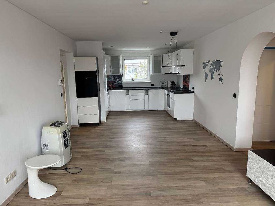 Дава се под наем Двустаен апартамент в София, Зона Б-5 - 64 кв.м за 612 € - Снимка #2