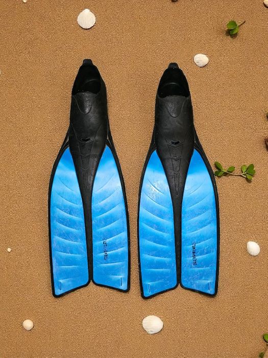 Labe de înot profesionale SOPRAS – confort și performanță sub apă