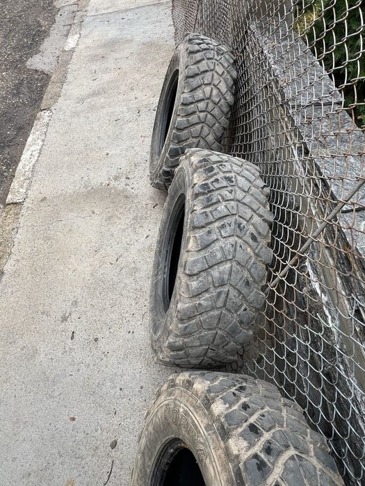 Гуми за офроуд 235/75/15