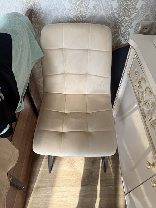 Продается стильные стуля