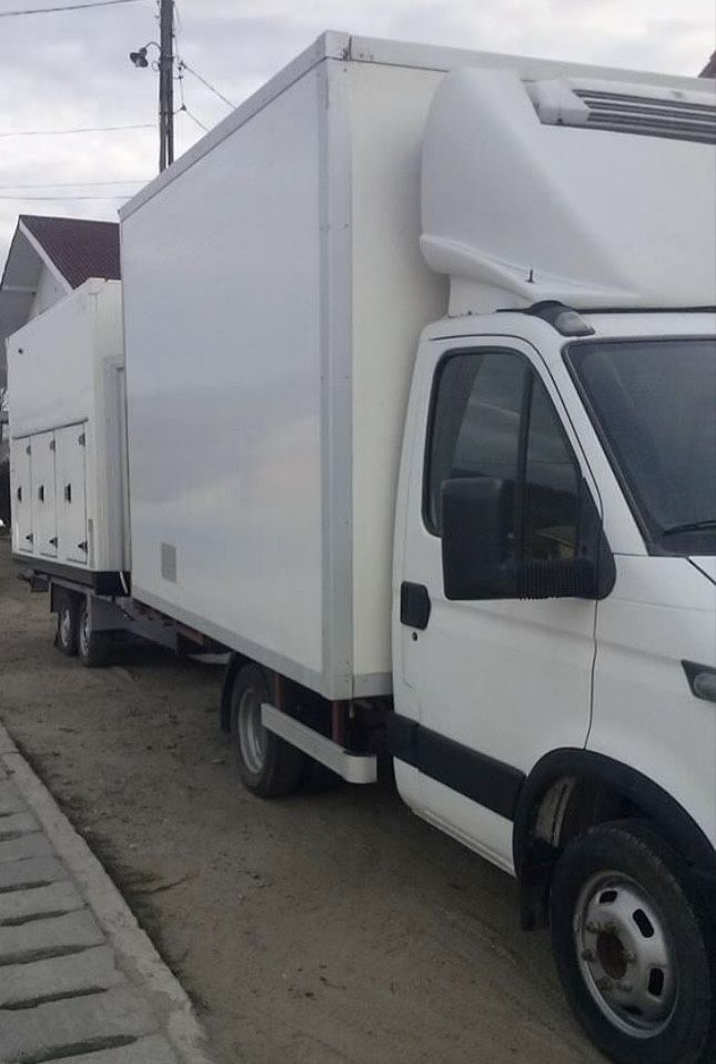 Inchiriez masina frigorifica pentru evenimente