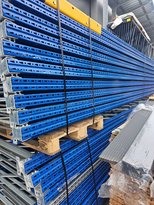 Rafturi metalice industriale pentru hale/depozite