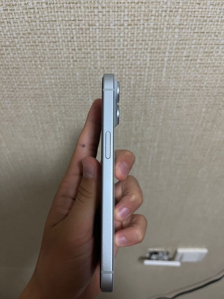 Iphone 15 в отличном состоянии