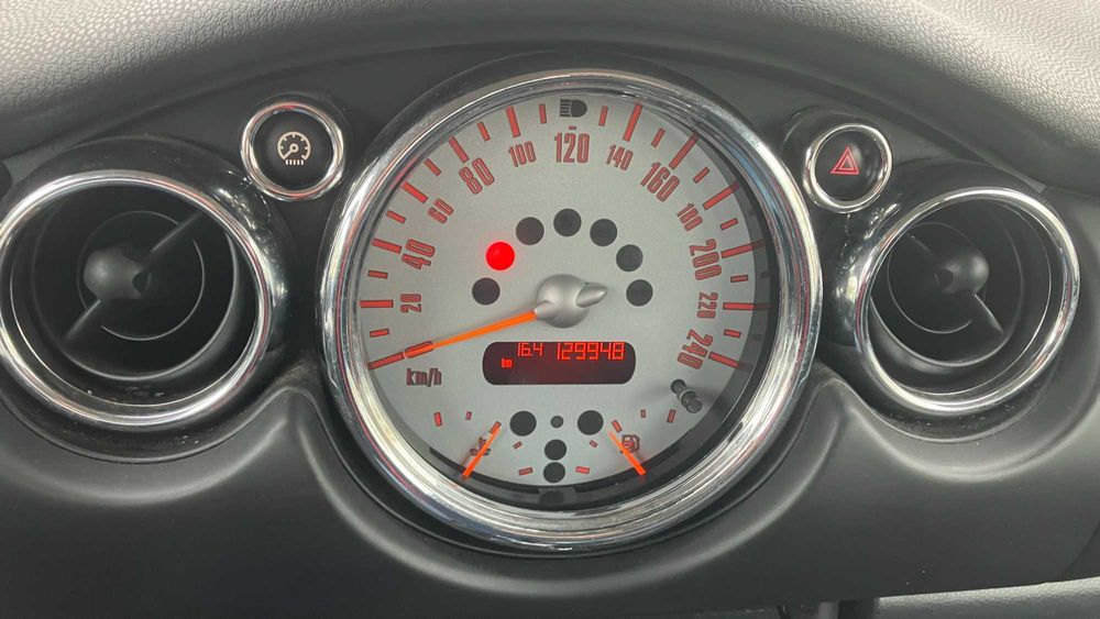 Mini Cooper 1.6 бензин 116 к.с.