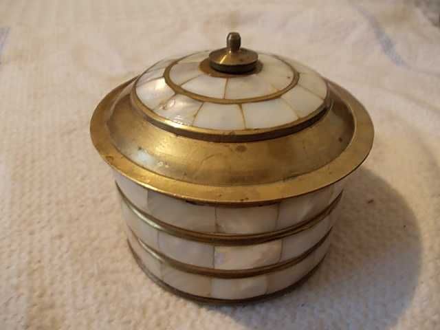 Стара купа Месинг и седеф