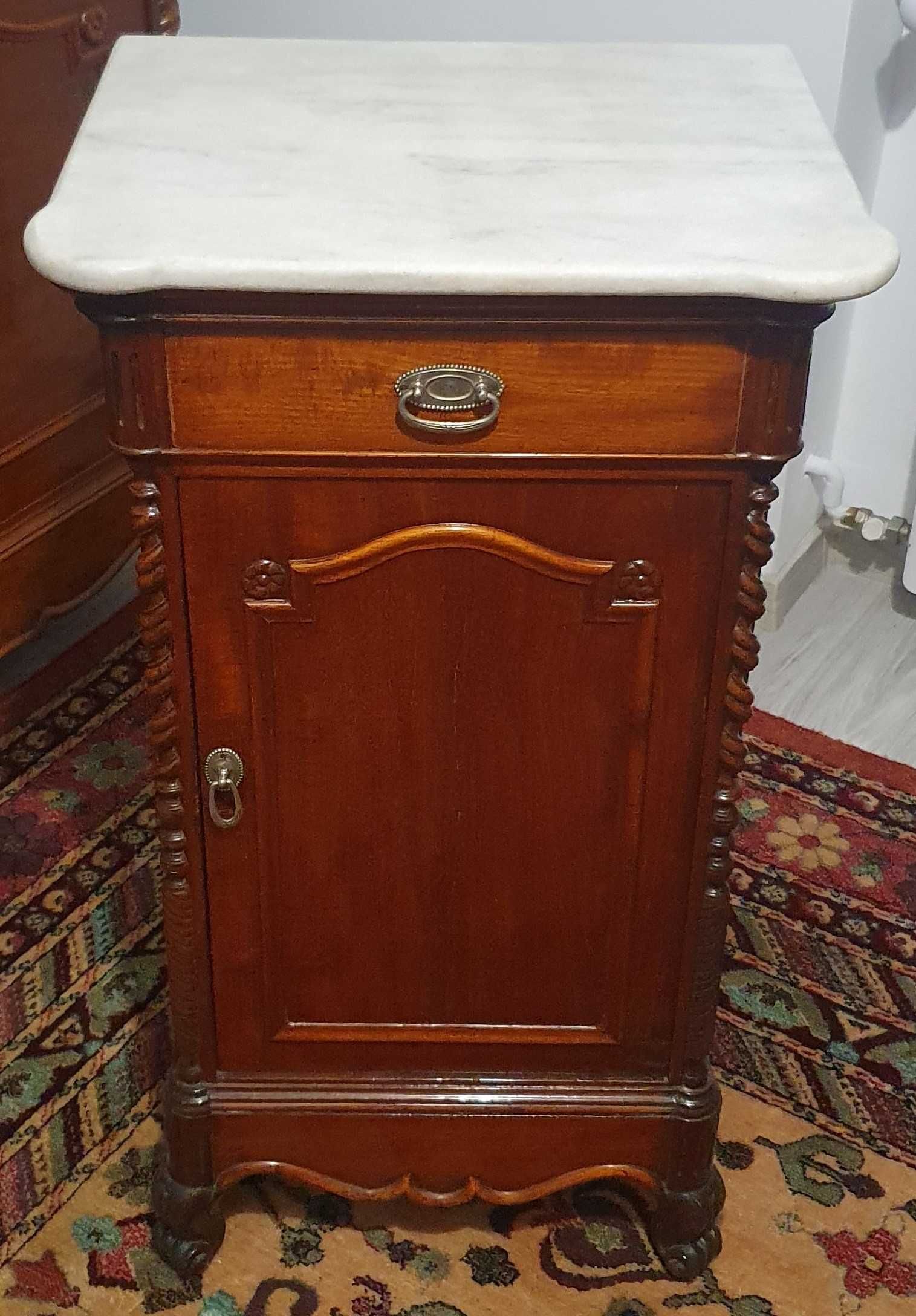 Comode anii 1900 in stare foarte buna