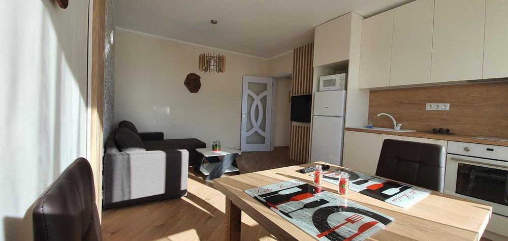 Дава се под наем Двустаен апартамент в София, Младост 1 - 55 кв.м за 375 € - Снимка #2