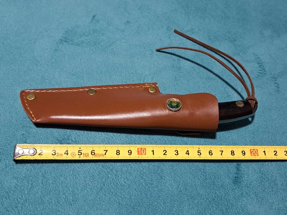 Cutit pentru camping, drumetie, otel forjat, bine ascutit