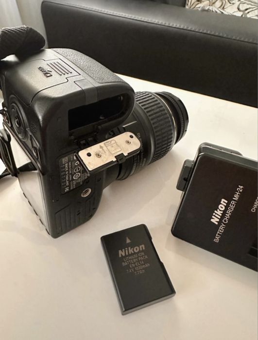 Nikon D 3100 DSLR