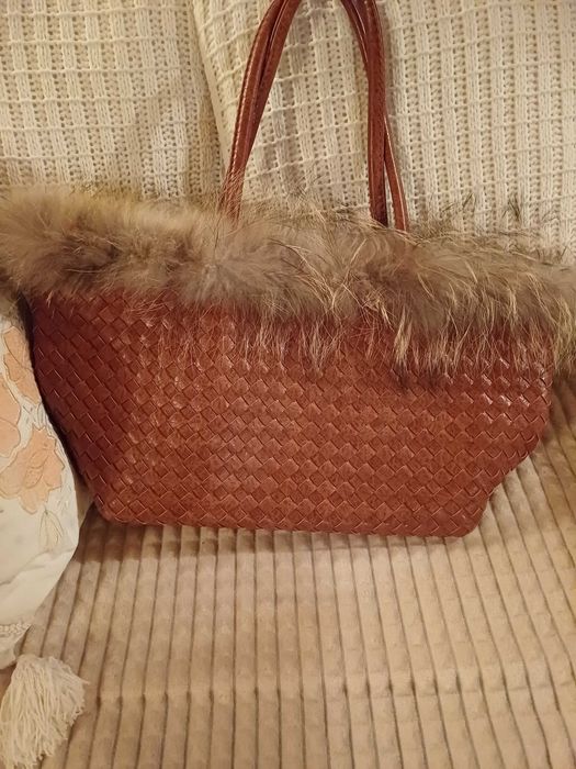 Красива чанта от естествена кожа