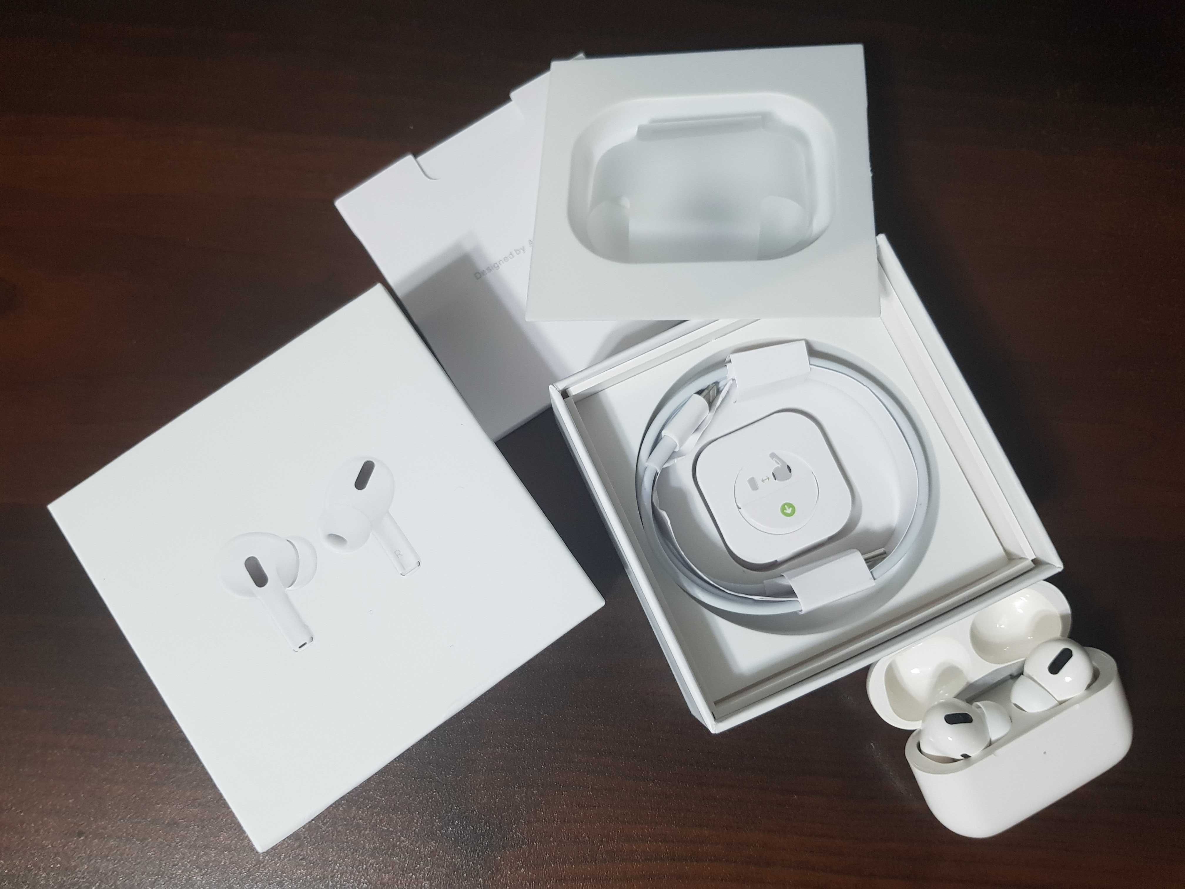 Airpods PRO with Magsafe, оригинални