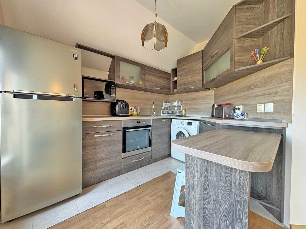 Продава се Двустаен апартамент в с. Равда, Област Бургас - 70 кв.м за 1179 €/кв.м - Снимка #6