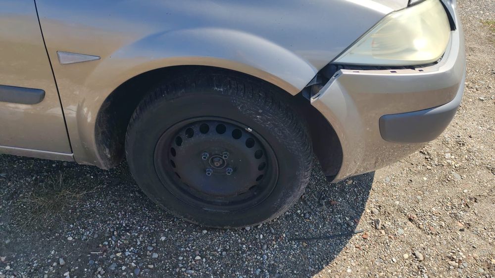 Renault Megane 1.5 dci avariat