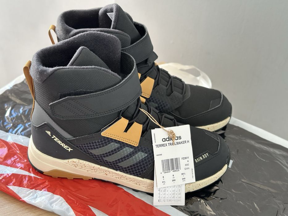 НОВИ! Adidas Terrex 39 1/3