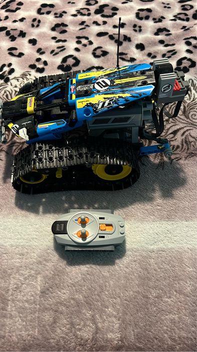 Lego-Mașinuță de cascadorii-42095