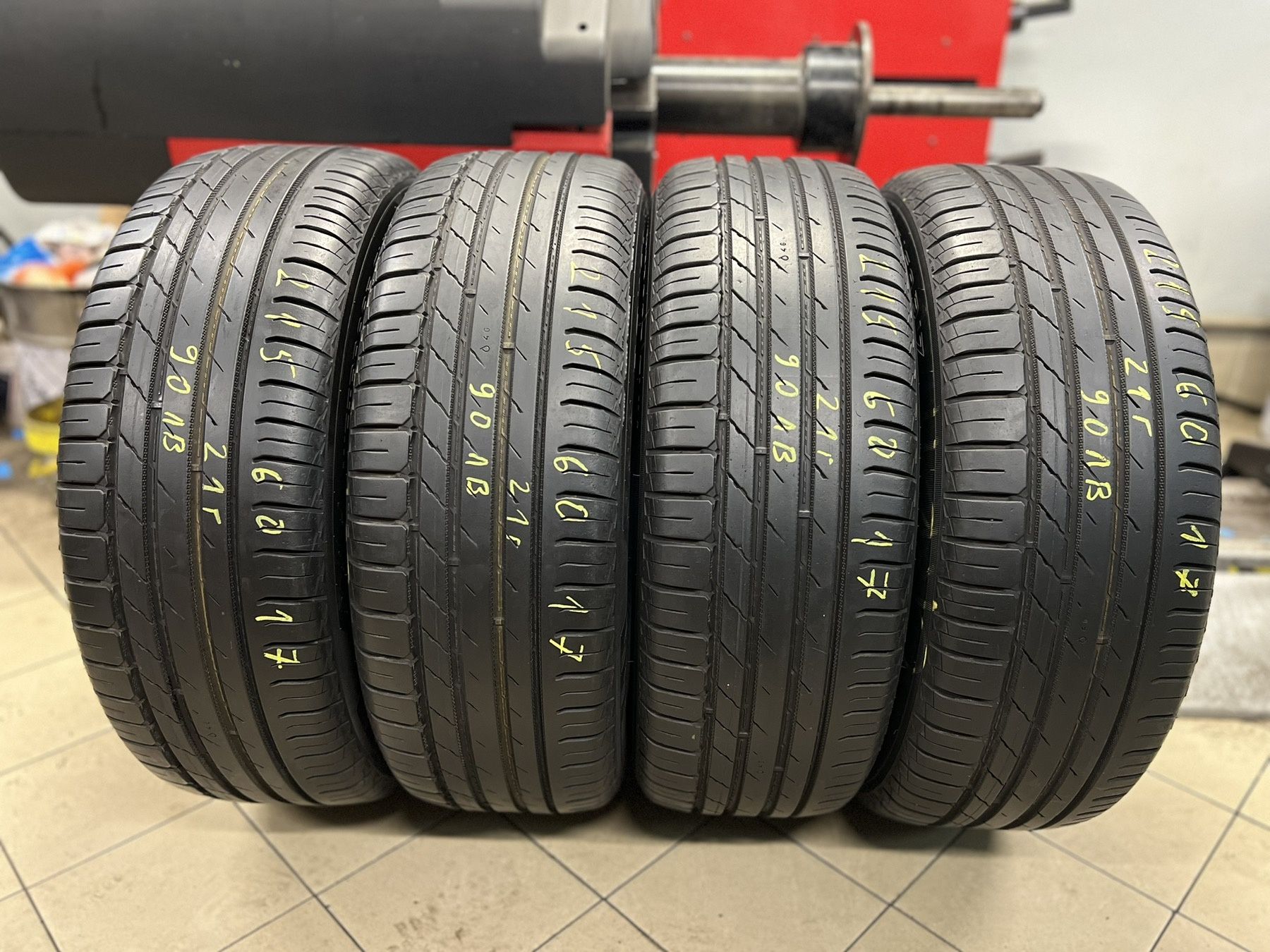 Летни гуми 215/60 R17 Nokian